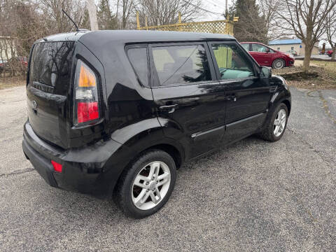 2011 Kia Soul +