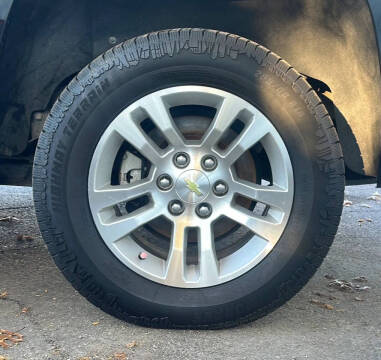 2016 Chevrolet Suburban LS