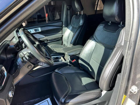 2020 Ford Explorer ST