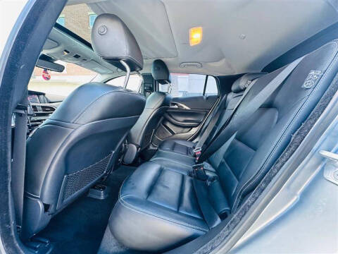 2017 Infiniti QX30 Premium