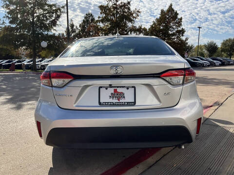 2025 Toyota Corolla LE