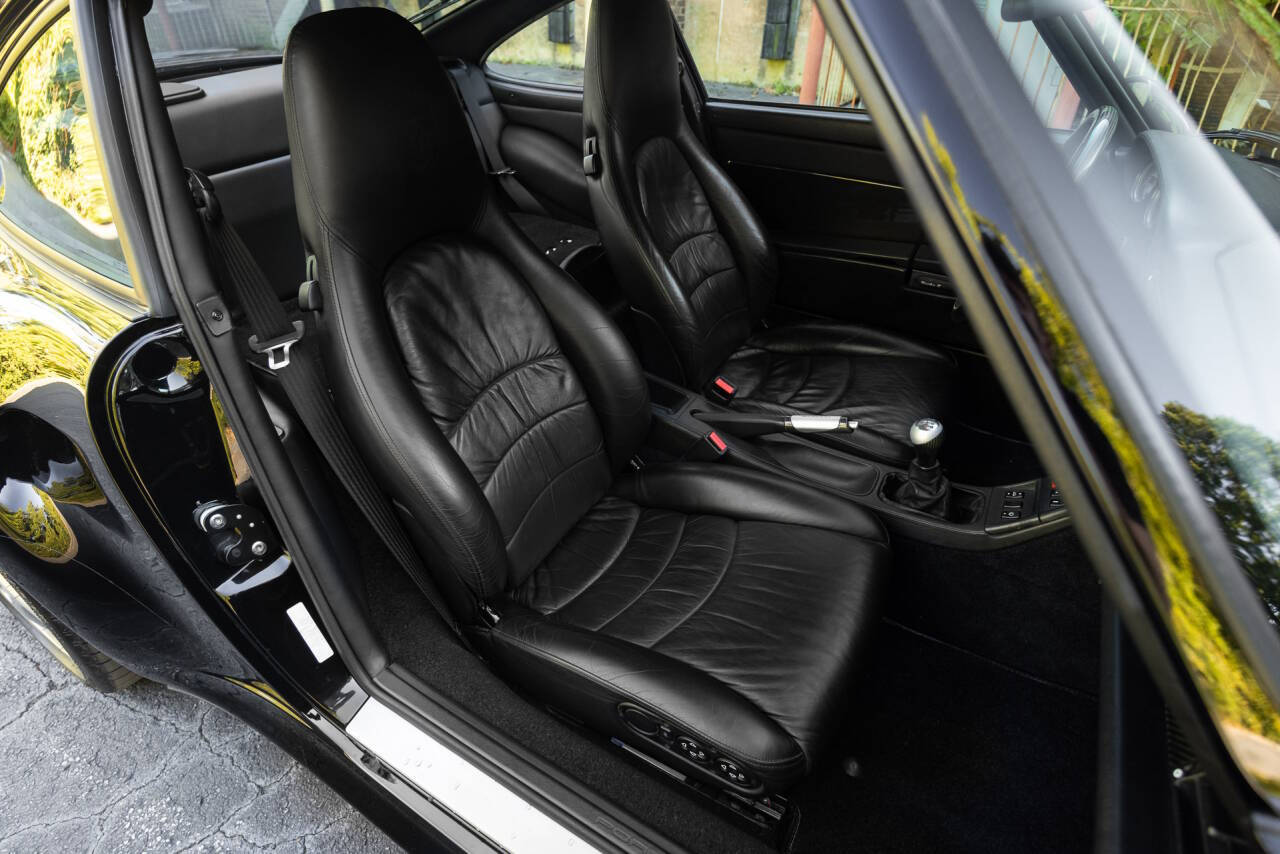 1997 Porsche 911 17