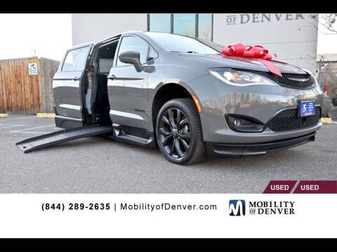 2020 Chrysler Pacifica for sale at CO Fleet & Mobility in Denver CO