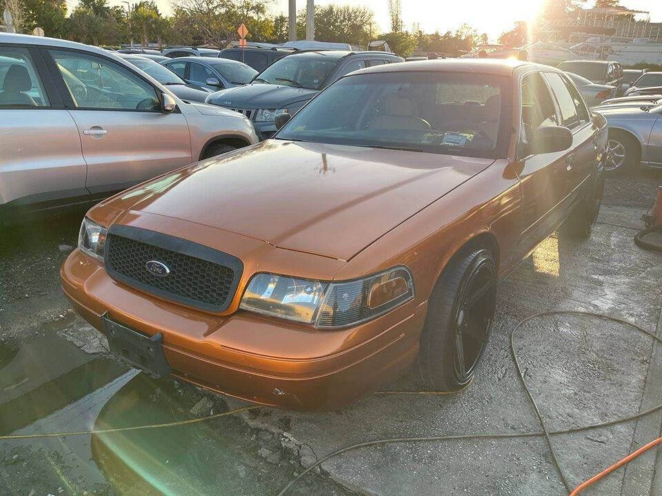 2003 Ford Crown Victoria for sale at 911 Auto, LLC. in Hollywood, FL