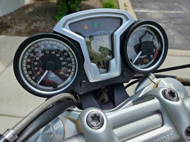 2016 BMW R NineT Base