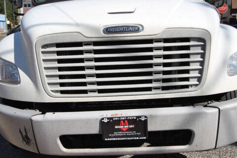 2015 Freightliner M2 106