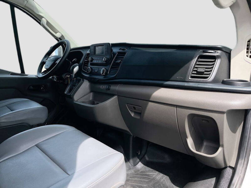 2025 Ford Transit