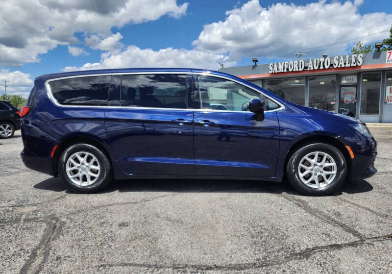 2017 Chrysler Pacifica Touring