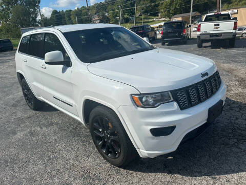 2017 Jeep Grand Cherokee for sale at BHT Motors LLC in Imperial MO