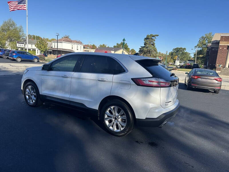 2022 Ford Edge Titanium