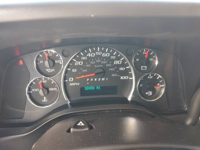 2023 Chevrolet Express 2500