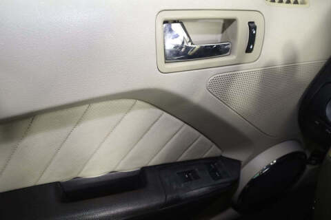 2011 Ford Mustang V6 Premium