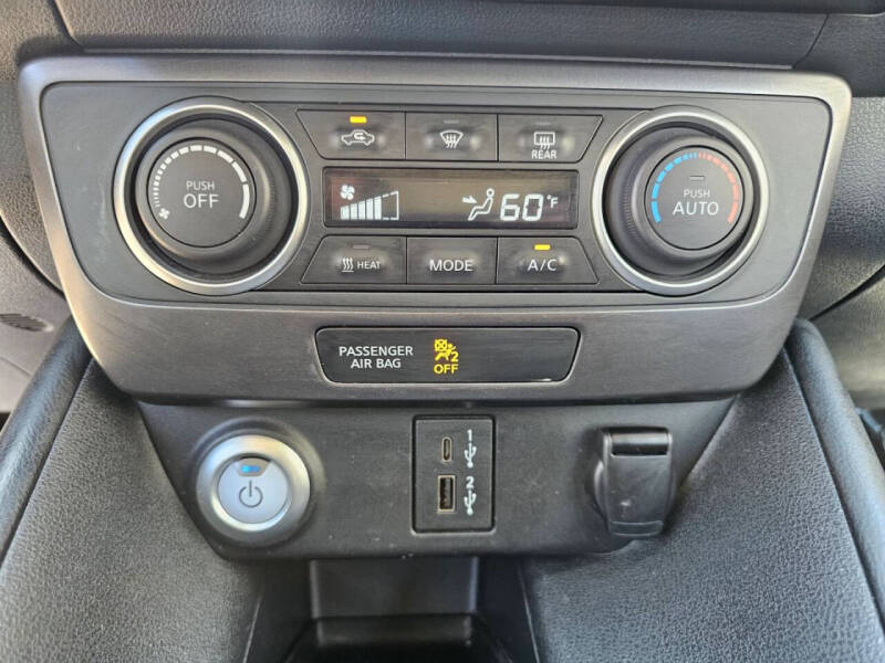 2024 Nissan LEAF S