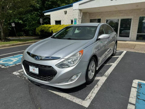 2013 Hyundai Sonata Hybrid for sale at World Auto in Fredericksburg VA