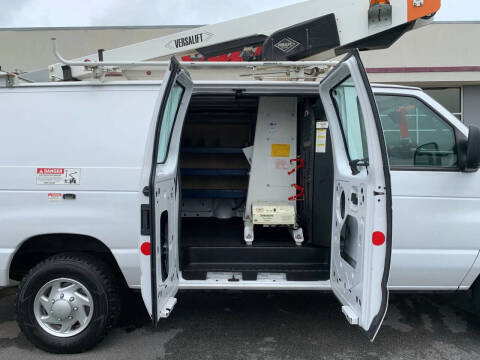 2013 Ford E-Series E-350 SD
