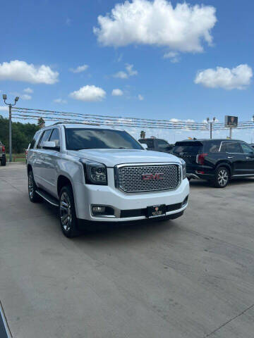 2017 GMC Yukon for sale at A & V MOTORS in Hidalgo TX