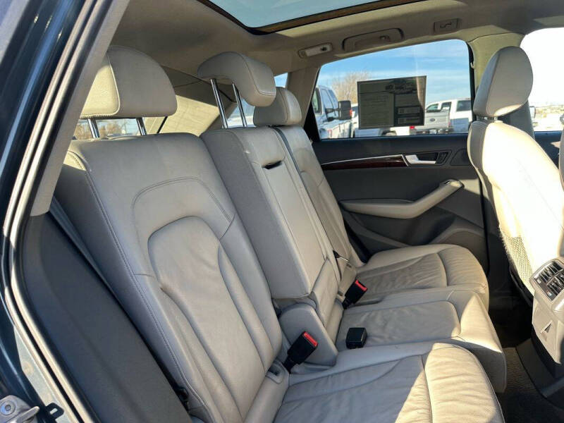 2011 Audi Q5 2.0T quattro Premium Plus