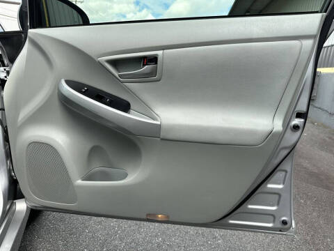 2013 Toyota Prius One