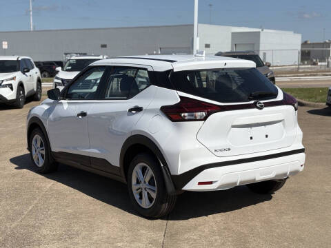 2025 Nissan Kicks Play S