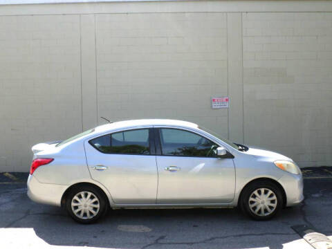 2014 Nissan Versa