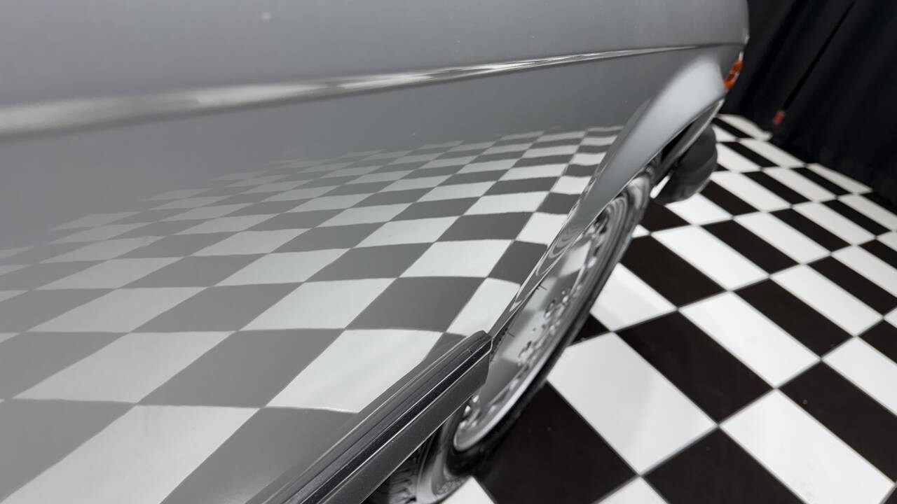 1988 Mercedes-Benz 560-Class 36