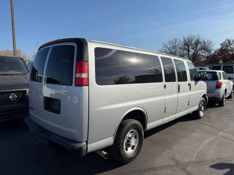 2017 Chevrolet Express LS 3500