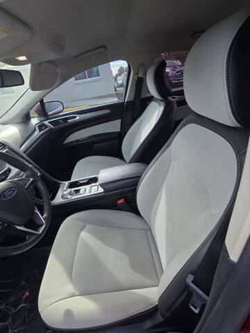 2019 Ford Fusion SE