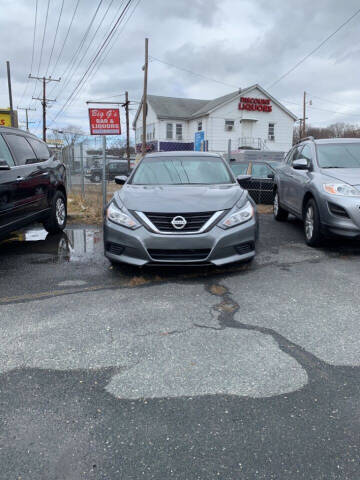 2017 Nissan Altima for sale at Scott's Auto Mart in Dundalk MD