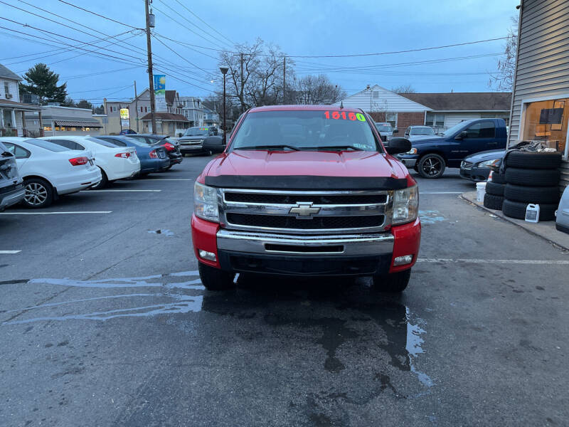 2009 Chevrolet Silverado 1500 for sale at Roy's Auto Sales in Harrisburg PA