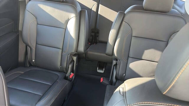 2021 Chevrolet Traverse LT Leather