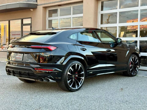2024 Lamborghini Urus S