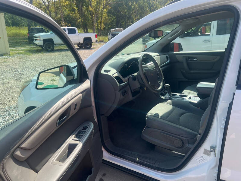 2017 Chevrolet Traverse LS