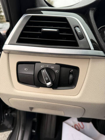 2017 BMW 3 Series 330i xDrive