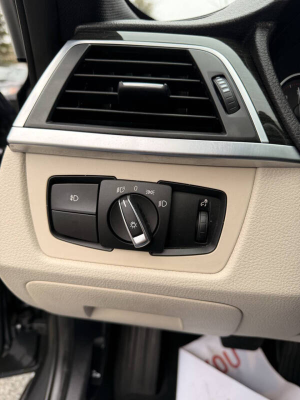 2017 BMW 3 Series 330i xDrive