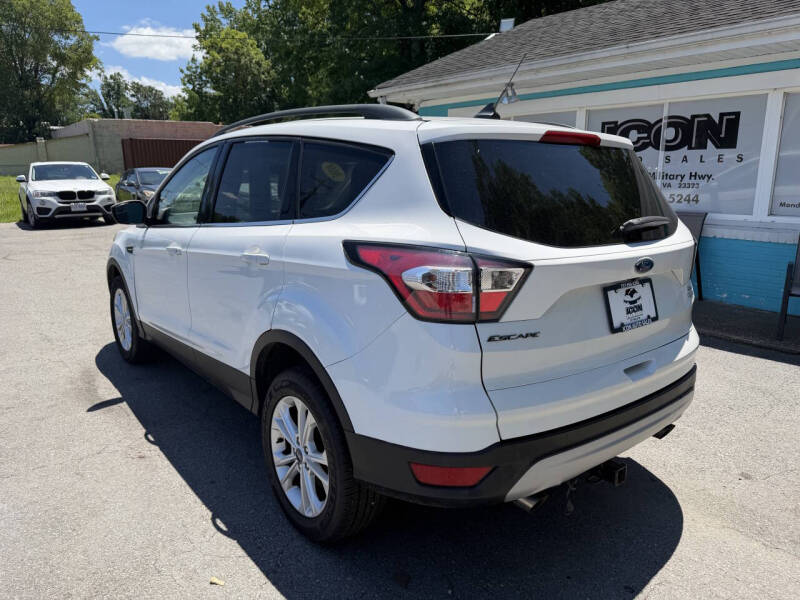 2018 Ford Escape SE
