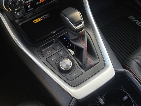 2025 Toyota RAV4 Plug-in Hybrid XSE