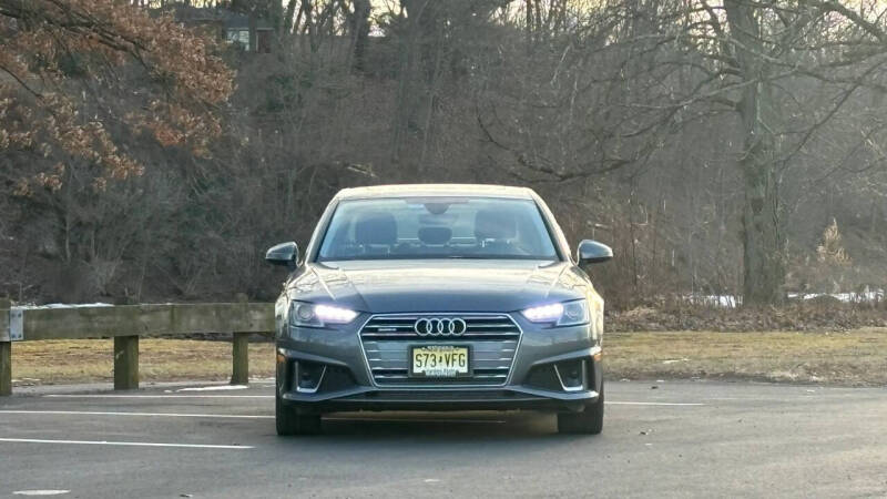 2019 Audi A4 quattro Premium 45 TFSI