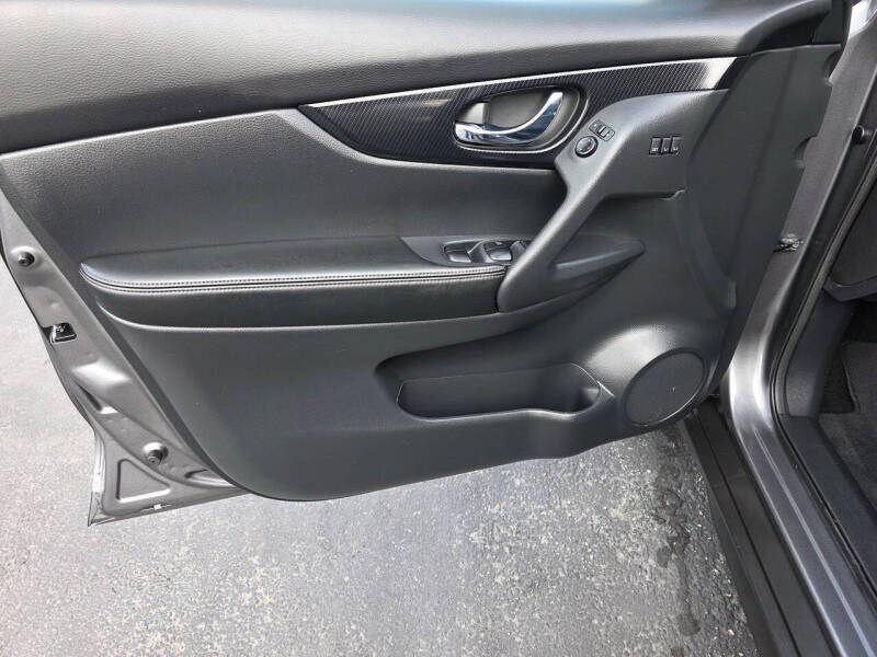 2020 Nissan Rogue SL