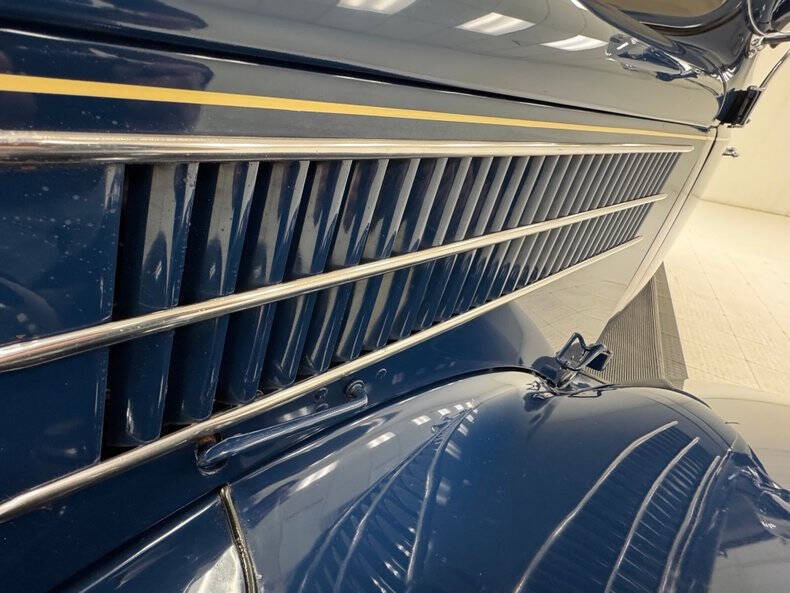 1936 Ford Deluxe