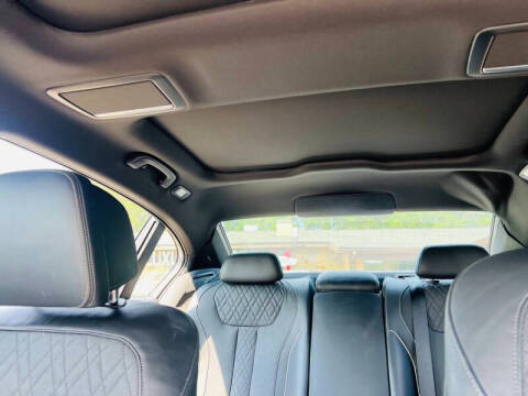 2017 BMW 7 Series 740i