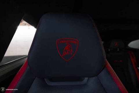 2023 Lamborghini Urus S