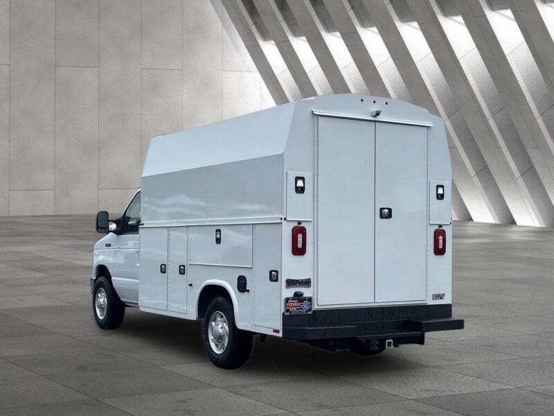 2025 Ford E-Series