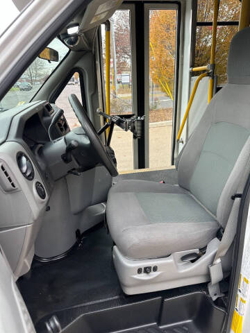 2014 Ford E-Series E-350 SD