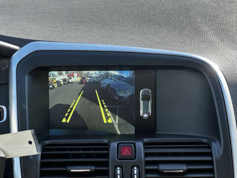 2016 Volvo XC60 T5 Drive-E Premier