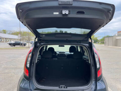 2016 Kia Soul +
