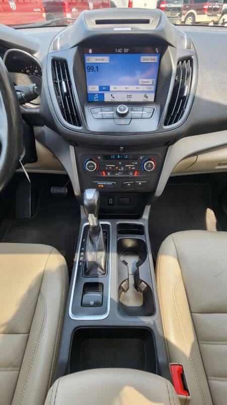 2017 Ford Escape SE