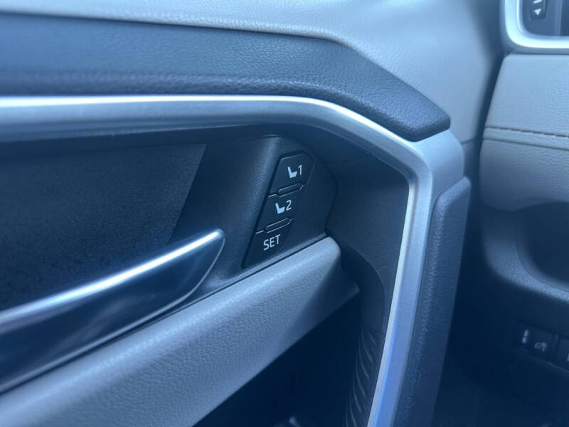 2021 Toyota RAV4 Hybrid XLE Premium