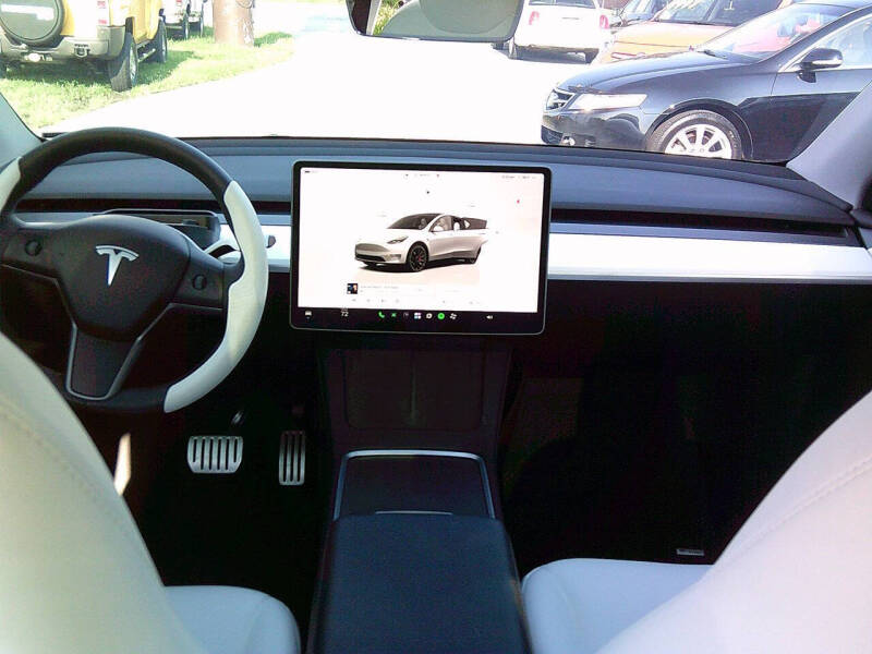 2024 Tesla Model Y Performance