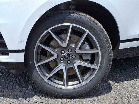 2026 Land Rover Range Rover Velar P250 Dynamic SE