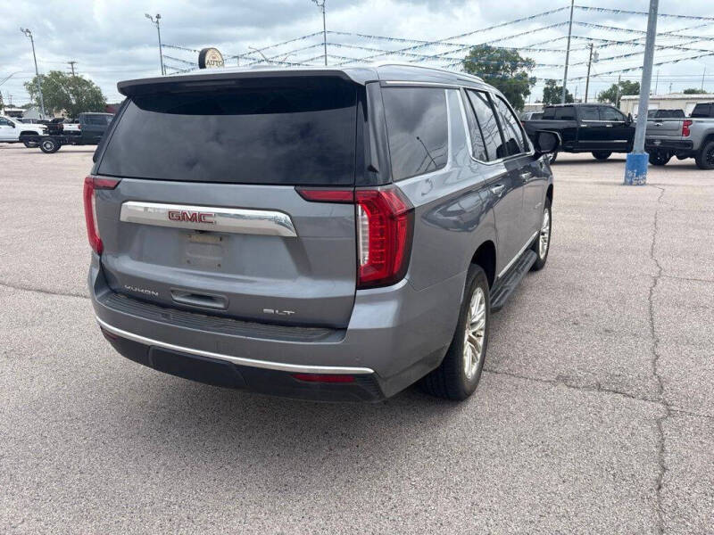 2022 GMC Yukon SLT